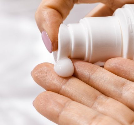 Plateforme de vente de produits cosmétiques : quels atouts ?