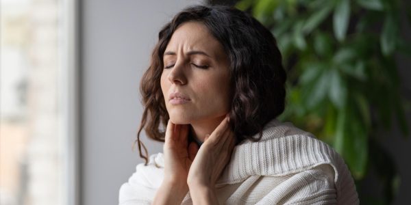 Découvrez une solution efficace contre les irritations de la gorge