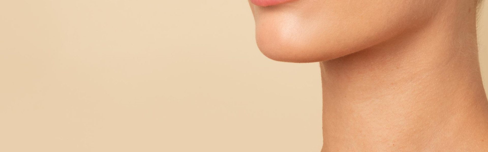 Pourquoi choisir l'acide hyaluronique pour le menton ?