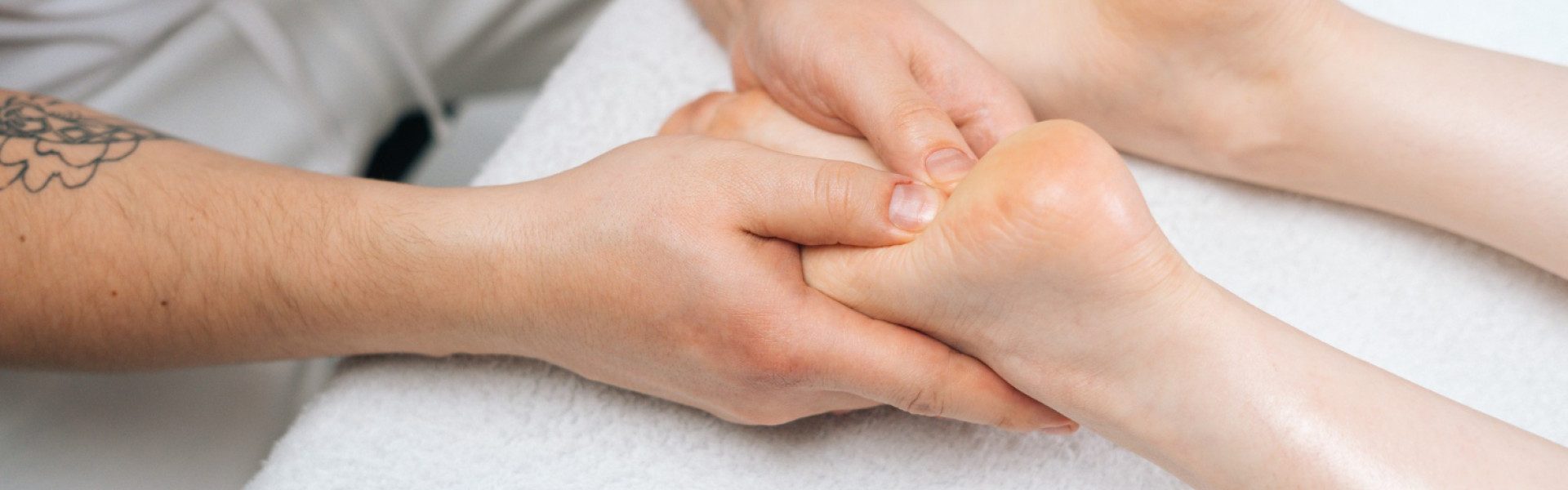 Voyage au cœur de la réflexologie : détente et équilibre au naturel