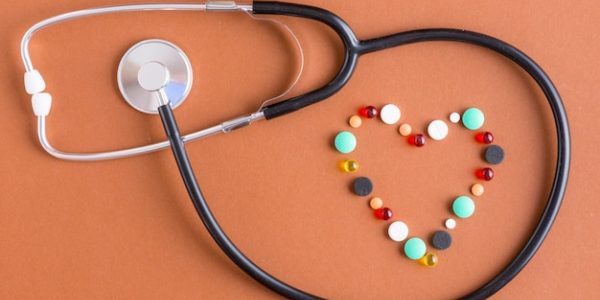 Complémentaire santé individuelle vs collective : quelle option privilégier ?