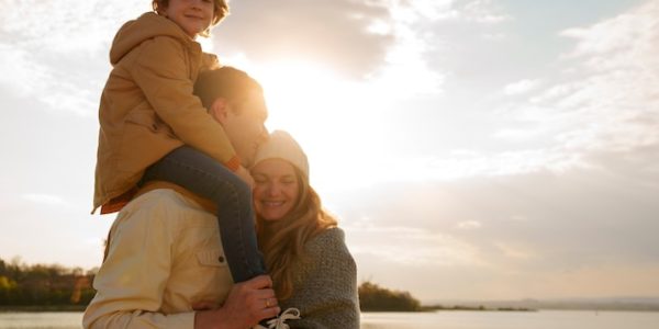 Mutuelle santé famille : pourquoi est-il essentiel d’ajuster votre couverture à chaque phase de vie ?