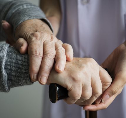 Ehpad à Marseille : comment évaluer la qualité des soins et des services ?