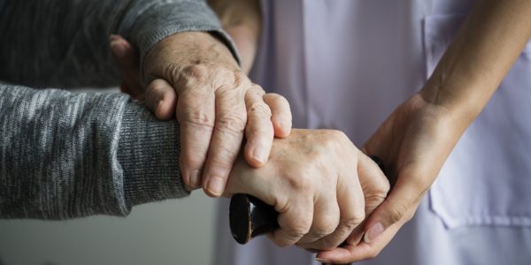 Ehpad à Marseille : comment évaluer la qualité des soins et des services ?