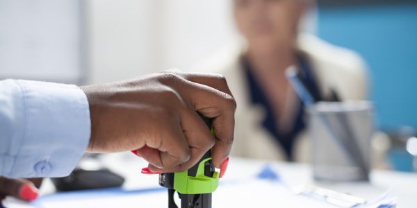 Pourquoi utiliser un tampon personnalisé dans le secteur médical ?